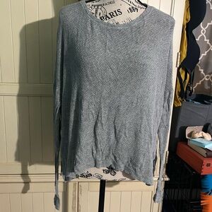 Abercrombie & Fitch Gray Long-Sleeve Sweater
